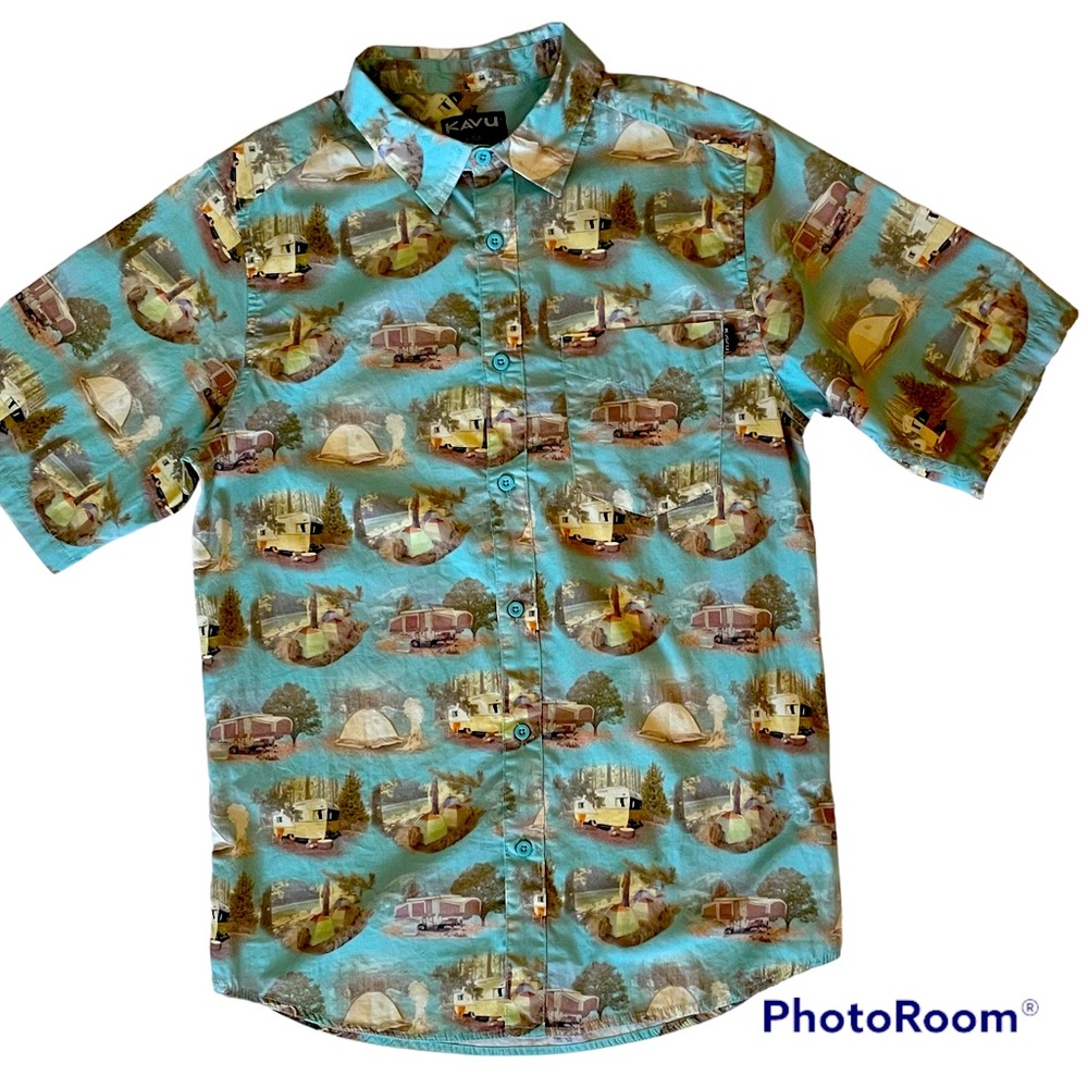 KAVU short sleeve button down shirt with camper print size XS NWT